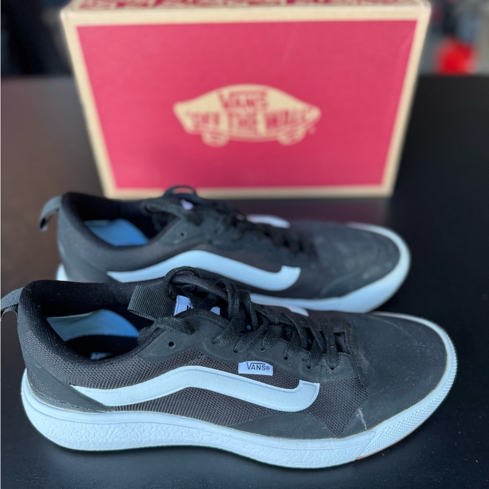 Vans - Ultrarange EXO - Men’s sz 8.5/Women’s sz 10